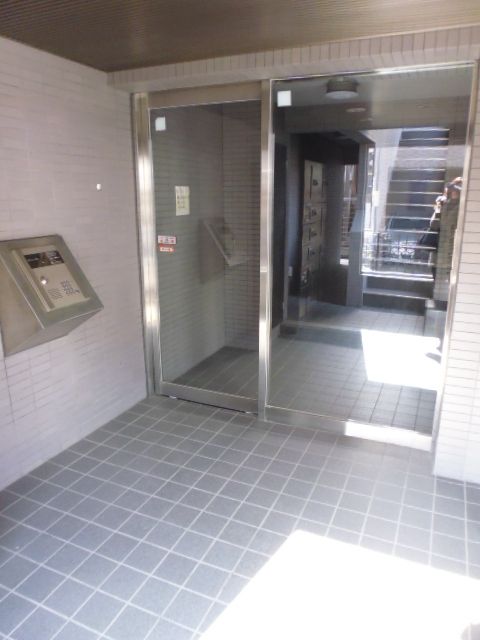 エントランス　★オートロック★