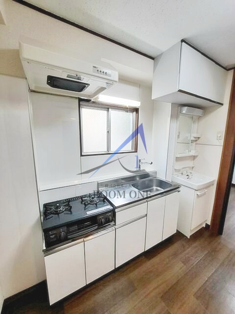 キッチン　キッチンです。