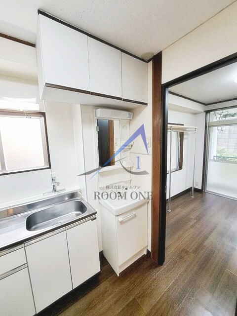 洗面設備　洗面台です。