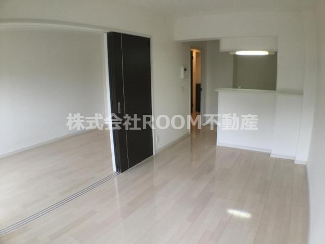 居室・リビング　居間です