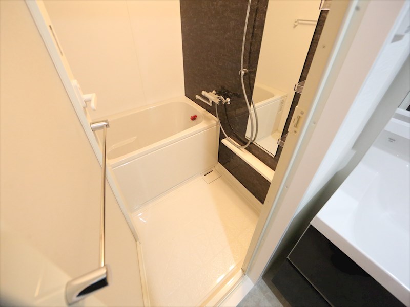 バス・シャワールーム　バスルーム　浴室暖房乾燥機付き