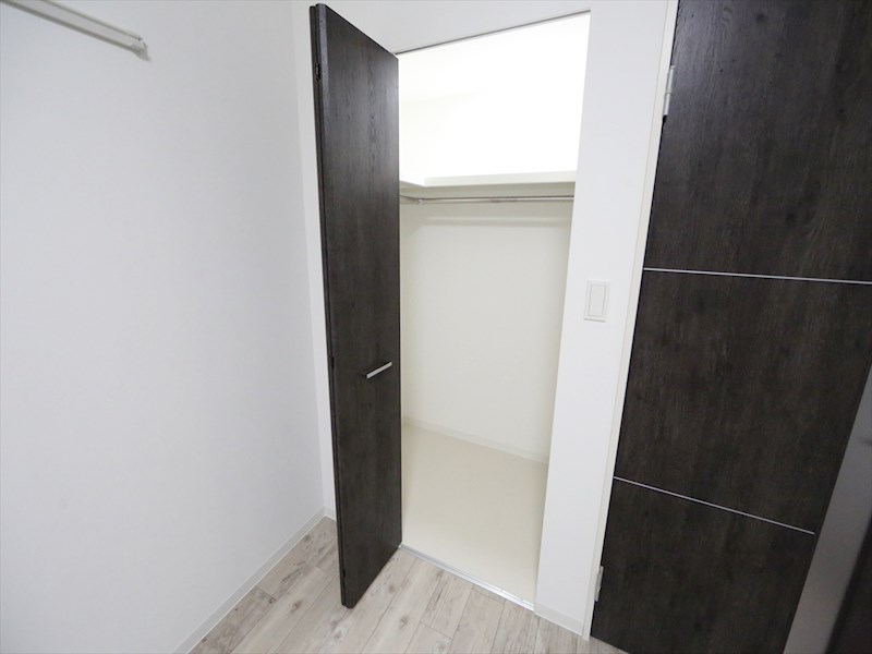 収納　ウォークインクローゼット（収納充実してます）