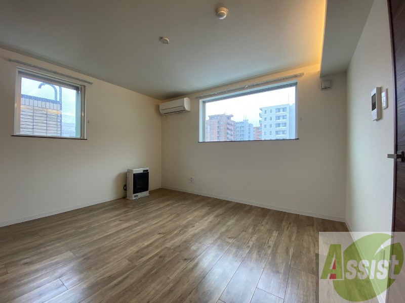 居室・リビング　広くてキレイなお部屋が広がっていて、充実した生活が送れそう。