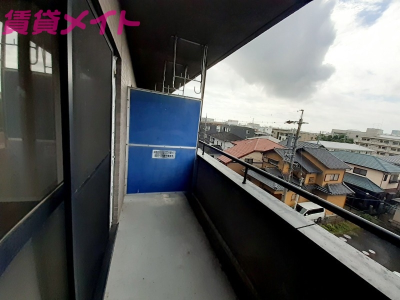 バルコニー　同タイプ部屋写真です。