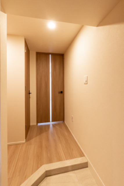 玄関　※写真は同タイプ住戸です。