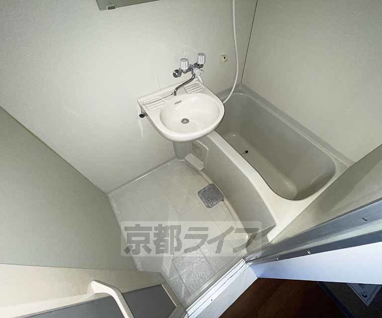 居室・リビング　奥行きのある室内です！