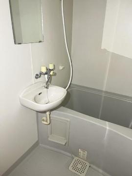 バス・シャワールーム　バス