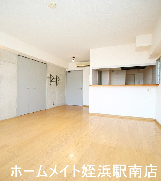 居室・リビング　★空港線室見駅徒歩４分のお部屋に空きが出ました★参考写真