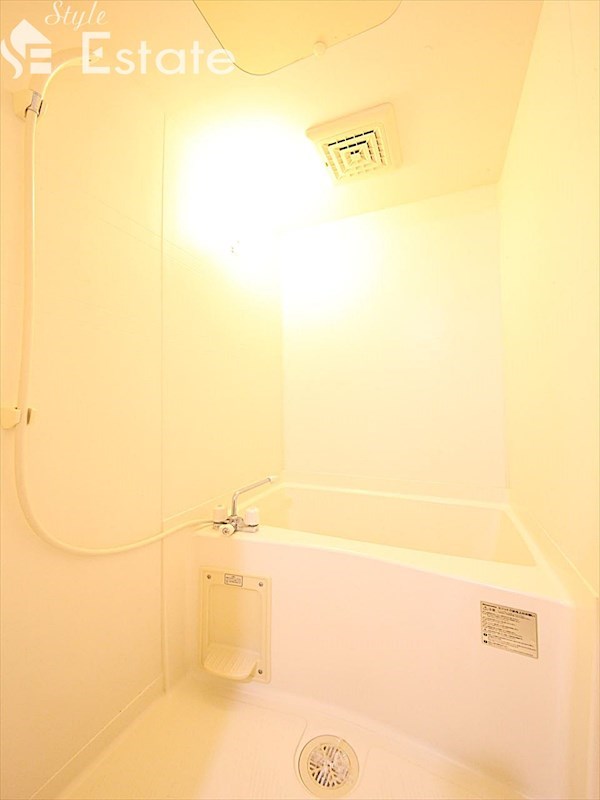 バス・シャワールーム　バスルーム