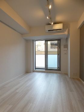 居室・リビング　反転タイプ