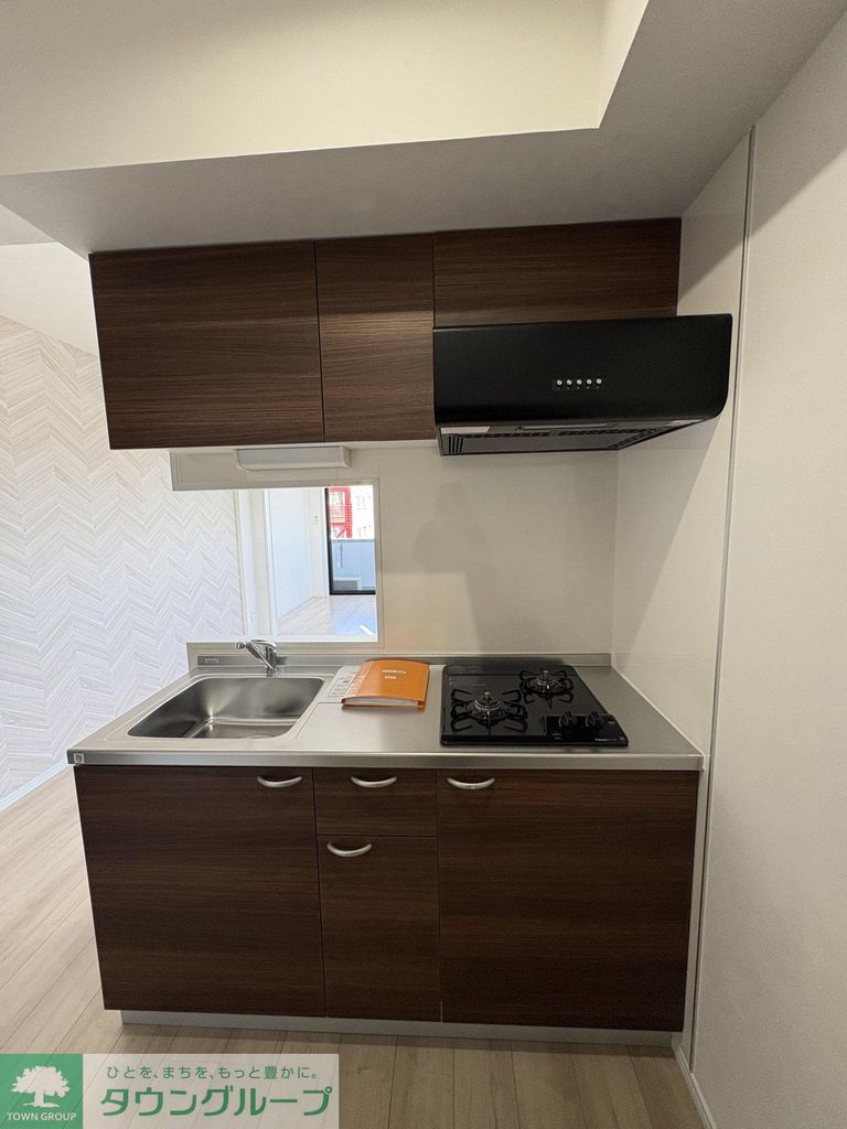 キッチン　玄関