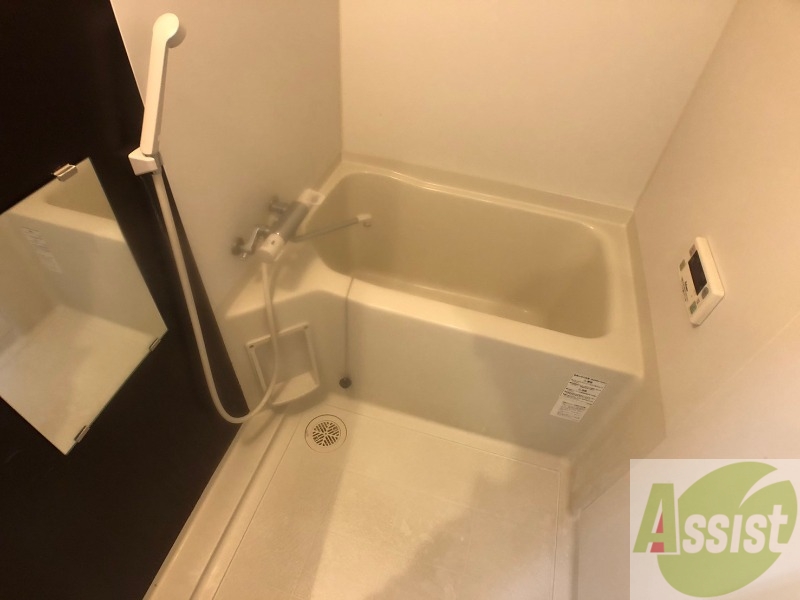 バス・シャワールーム　疲れを癒すには湯船でゆっくりするのが良いですよ。