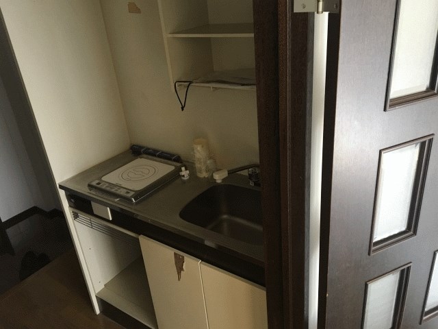 キッチン　IHコンロ付きのキッチンです。