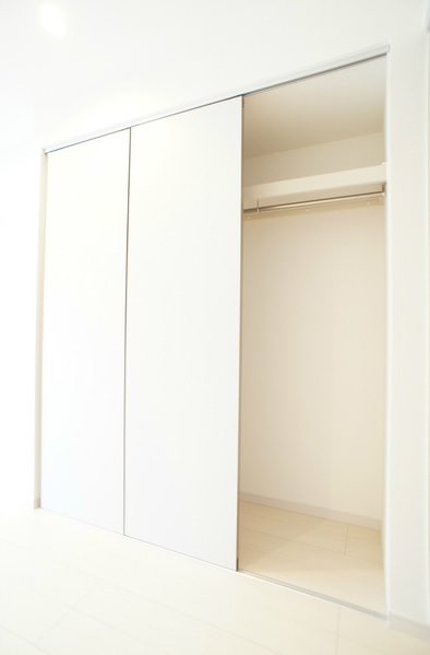 収納　「パイプハンガー付きのクロゼットです」