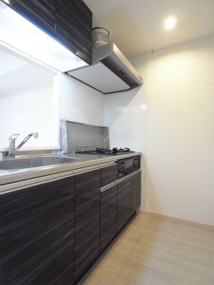 キッチン　コンパクトなキッチンで掃除もラクラク