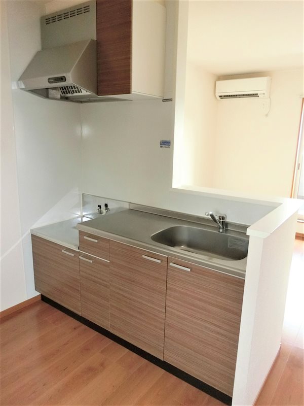 キッチン　おしゃべりしながら料理が出来る対面型キッチンです。