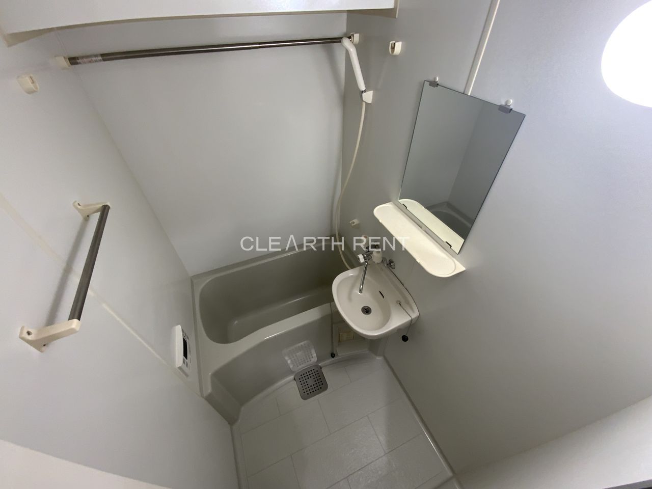 バス・シャワールーム　☆清潔感のあるバスルーム/浴室乾燥機付き