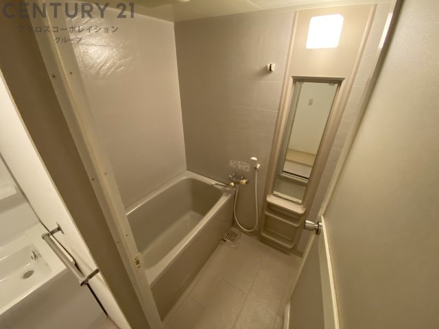 バス・シャワールーム　落ち着く空間のバスルーム♪