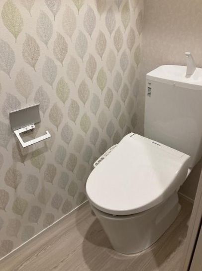 トイレ　トイレ