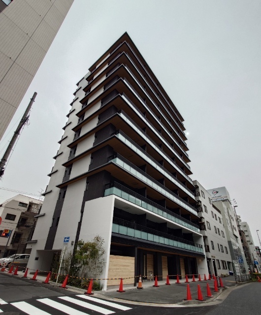 建物外観　オートロック完備