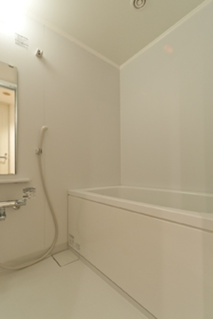 バス・シャワールーム　※写真は同タイプ住戸です。