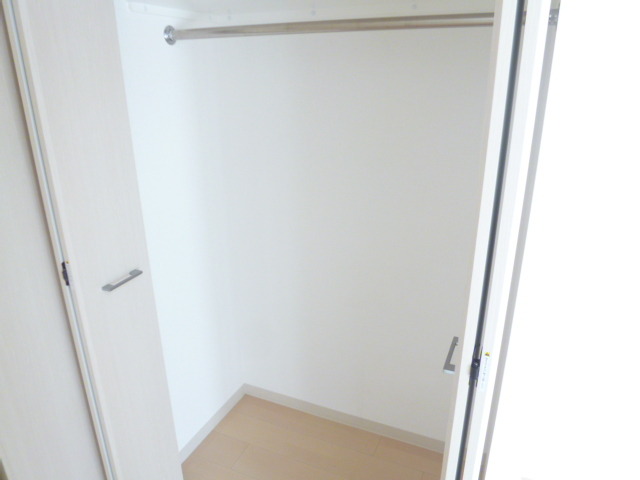 収納　収納も大きく服もいっぱい入りますね