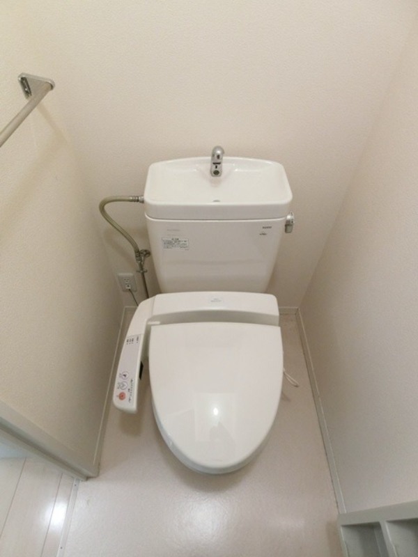 トイレ　図面と現状に相違がある場合には現状を優先