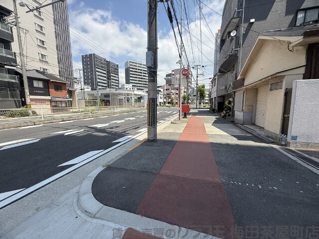 その他　周辺道路（その他）まで10m