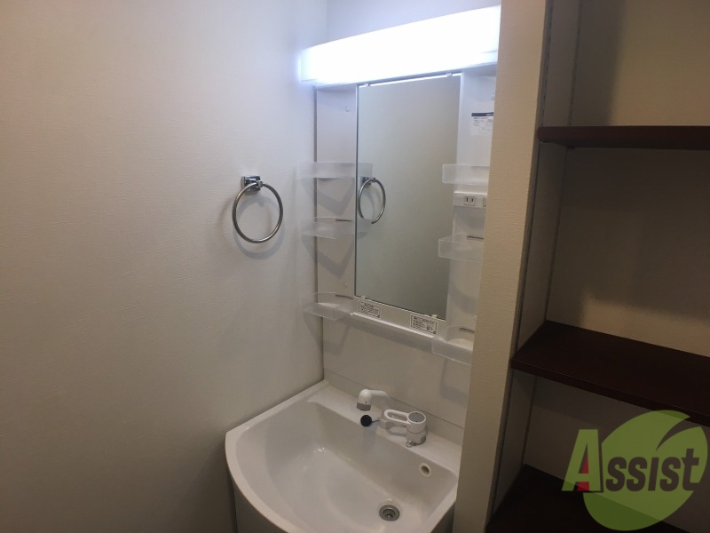 洗面設備　シャンプードレッサーで身支度もラクラクです！