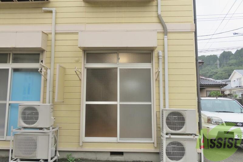 バルコニー　お部屋を外から見た写真になります。