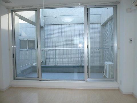 バルコニー　ベランダ