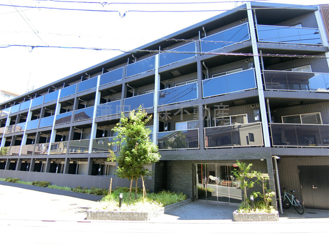 建物外観　2017年4月築　RC鉄筋コンクリート造地上4階建て1K~1