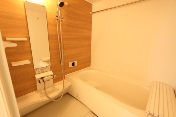 バス・シャワールーム　ゆったり一坪風呂