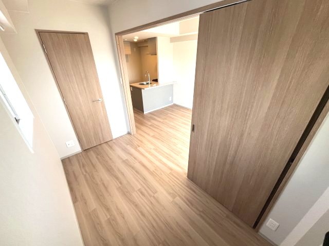 居室・リビング　写真は、他部屋の同間取りとなっております。