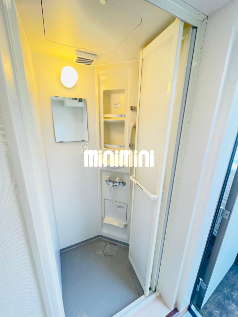 バス・シャワールーム　シャワールーム