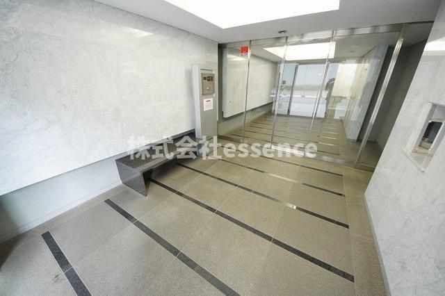 ロビー　弊社ではオンライン対応・現地対応可能です♪