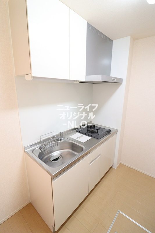 キッチン　※同タイプ別室参照、現況を優先致します。