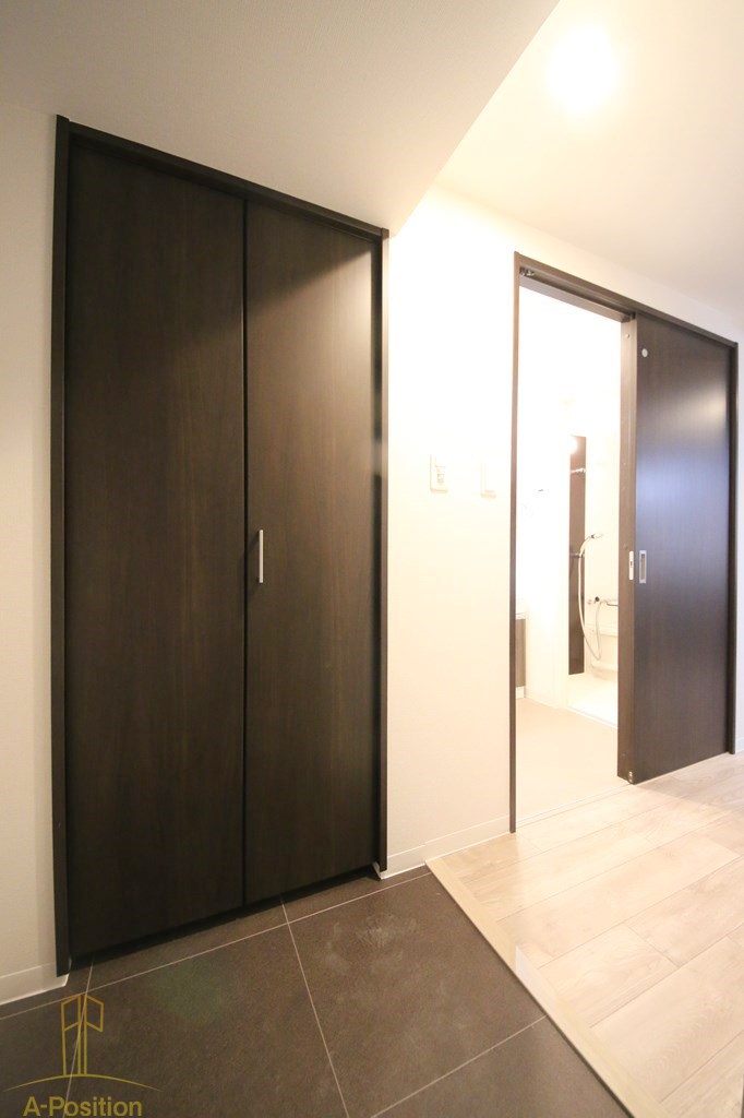 玄関　ラクラス堺筋本町