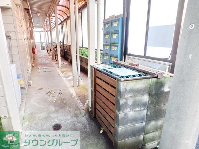 その他共有部分　★屋根付き駐輪場・ゴミ置き場★