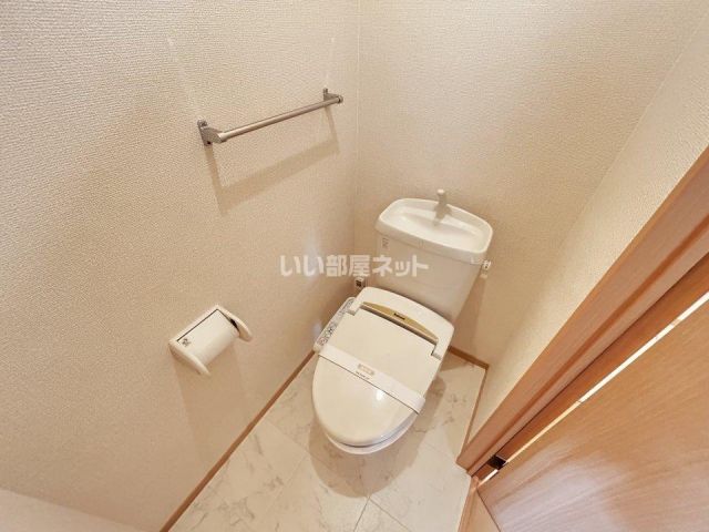 ルーナ西大寺のトイレ写真