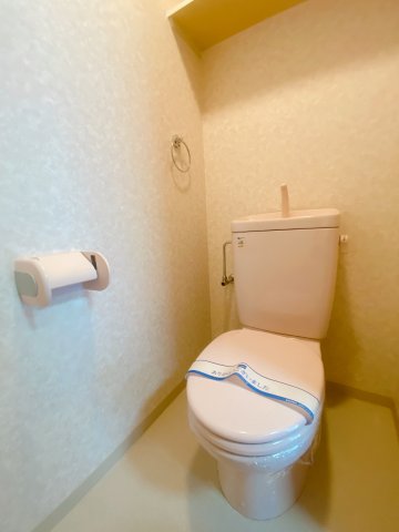トイレ　コンパクトで使いやすいトイレです