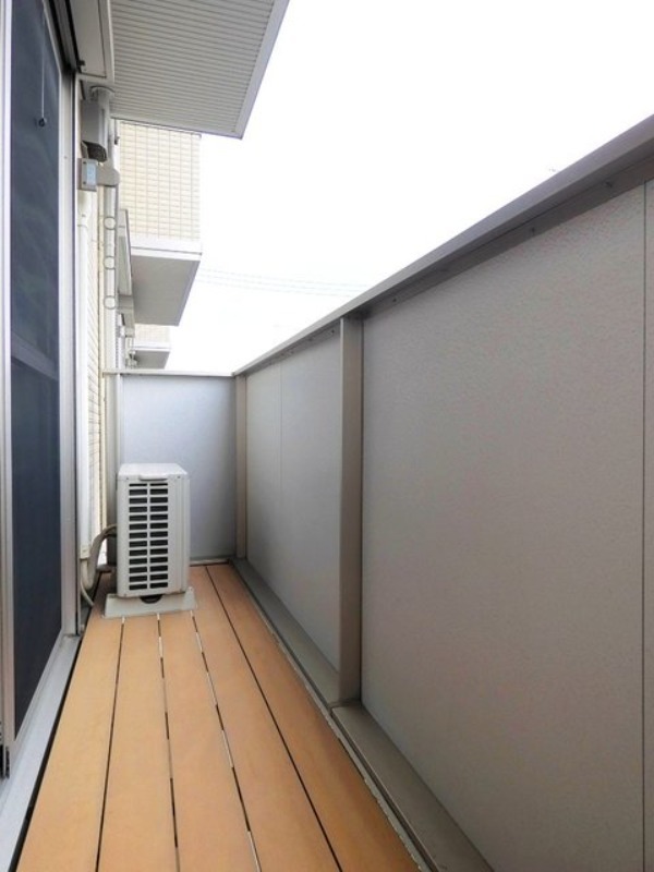 バルコニー　図面と現状に相違がある場合には現状を優先