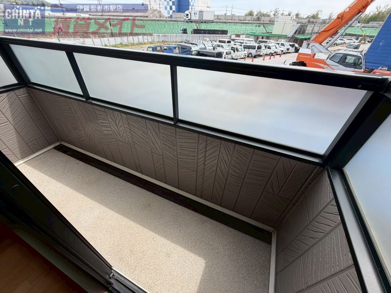 バルコニー　同物件別室写真