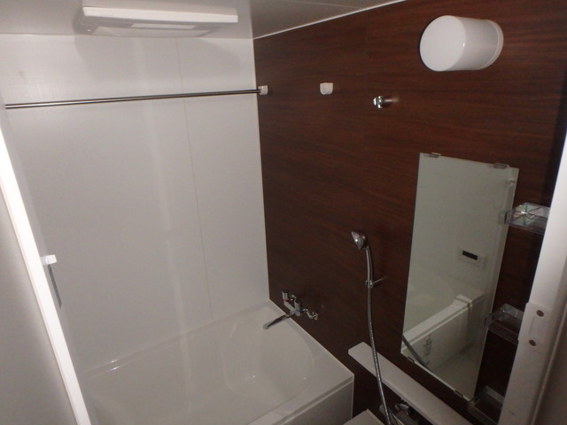 バス・シャワールーム　バスルーム