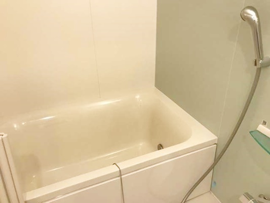 バス・シャワールーム　【たっぷり収納スペース♪】