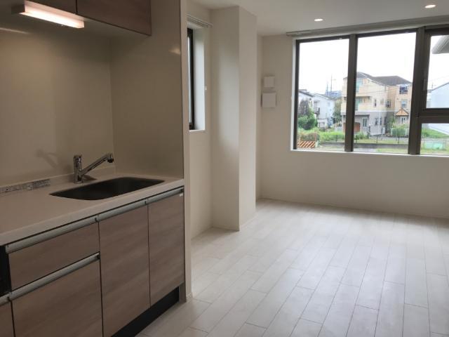 居室・リビング　【たっぷり収納スペース♪】