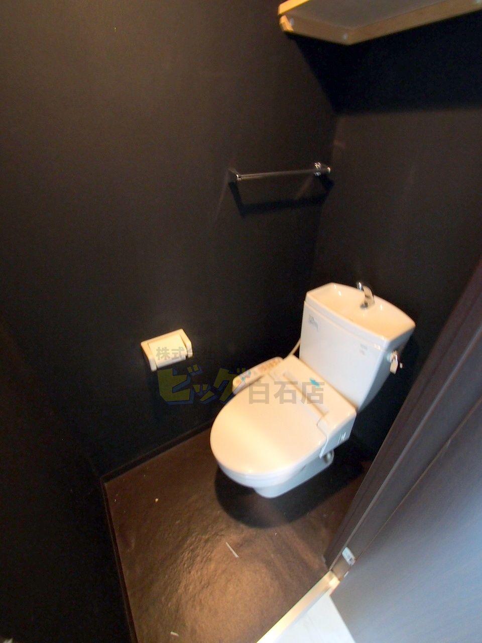 トイレ　ウォシュレット完備しています♪