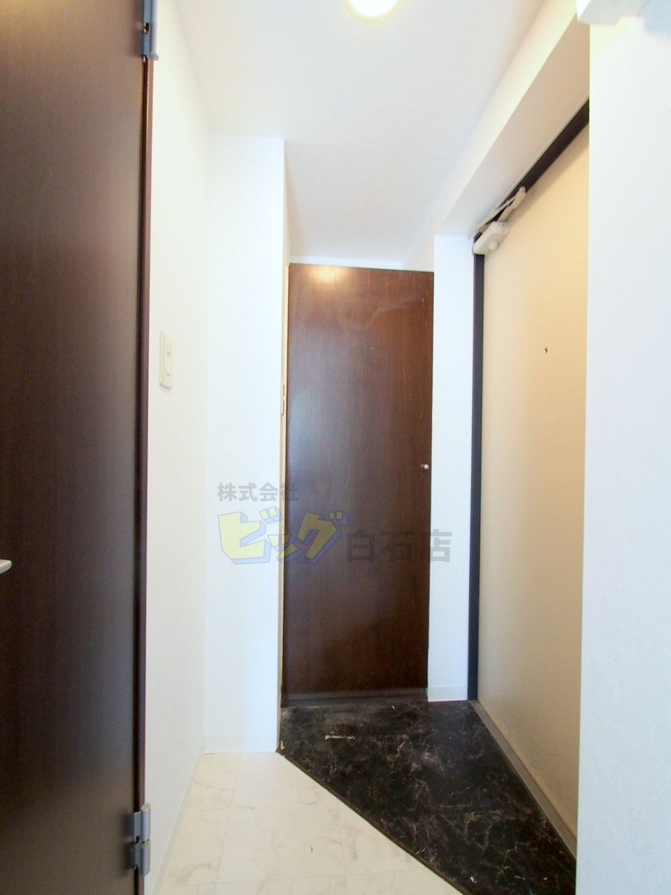 玄関　大容量のシューズＢＯＸ完備♪