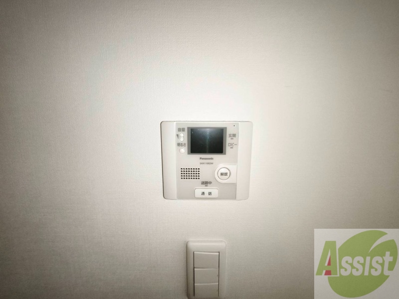 セキュリティ　ＴＶモニター付インターホンです。来客者の顔が見えるので安心！