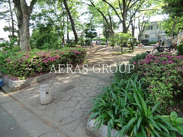公園　世田谷新町公園（公園）まで324m